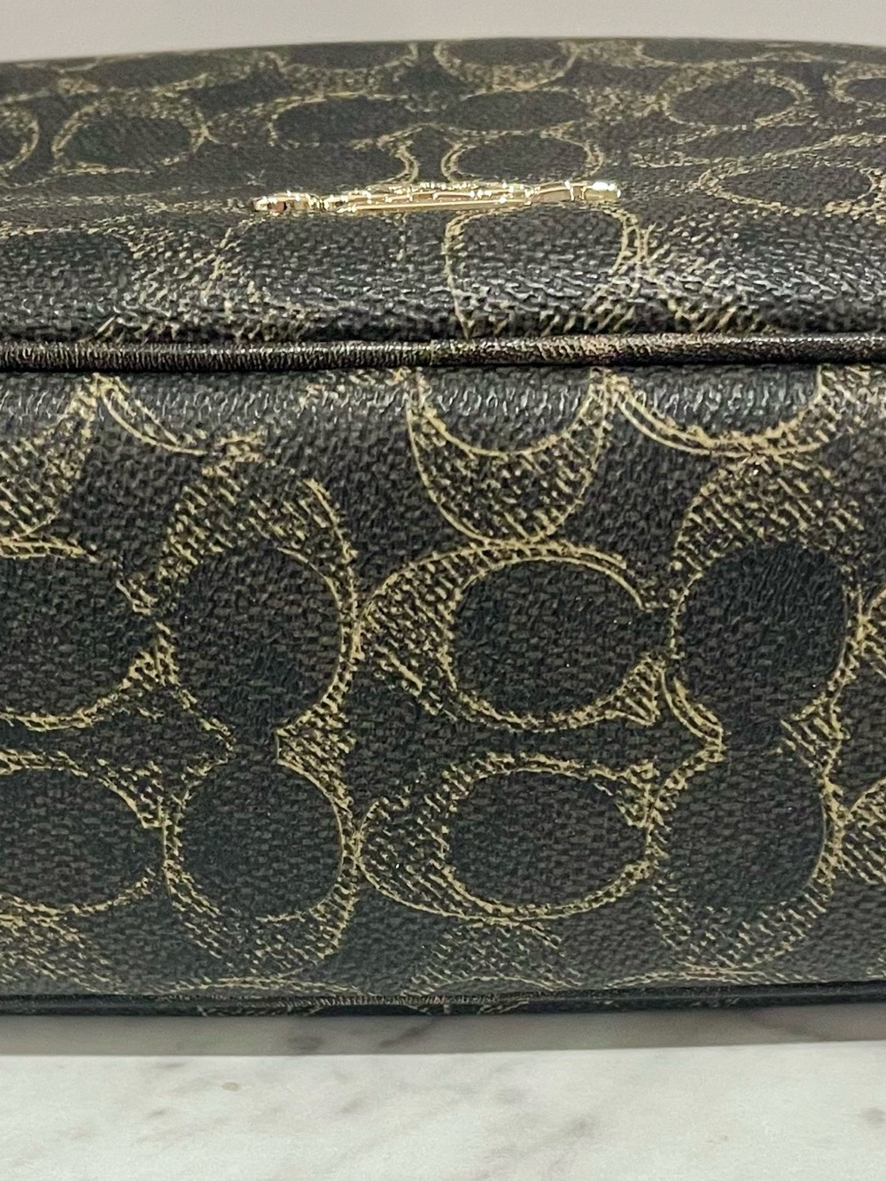 Carey Crossbody Bag
In Loved Signature Canvas With Charms - Picture 11 of 16